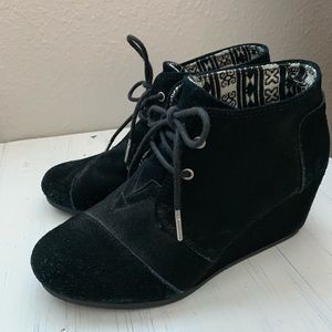 TOMS kala wedge booties